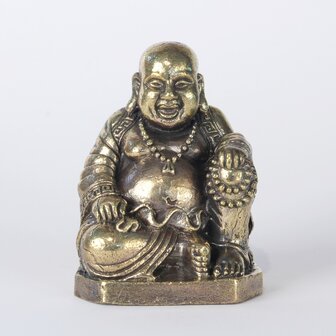 Hotei sitting 4 cm