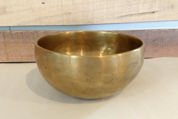 Singing bowl 14 cm 